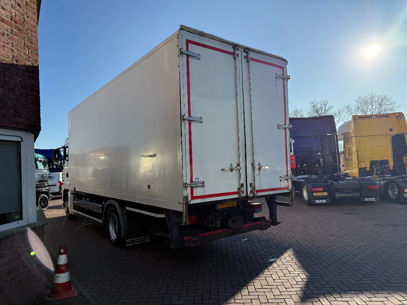 MAN TGS 18.320 TGS 18.320 4X2 LL mit Wechsel Koffer und LBW Euro5 - Camion furgon: Foto 5 MAN TGS 18.320 TGS 18.320 4X2 LL mit Wechsel Koffer und LBW Euro5 - Camion furgon: Foto 5