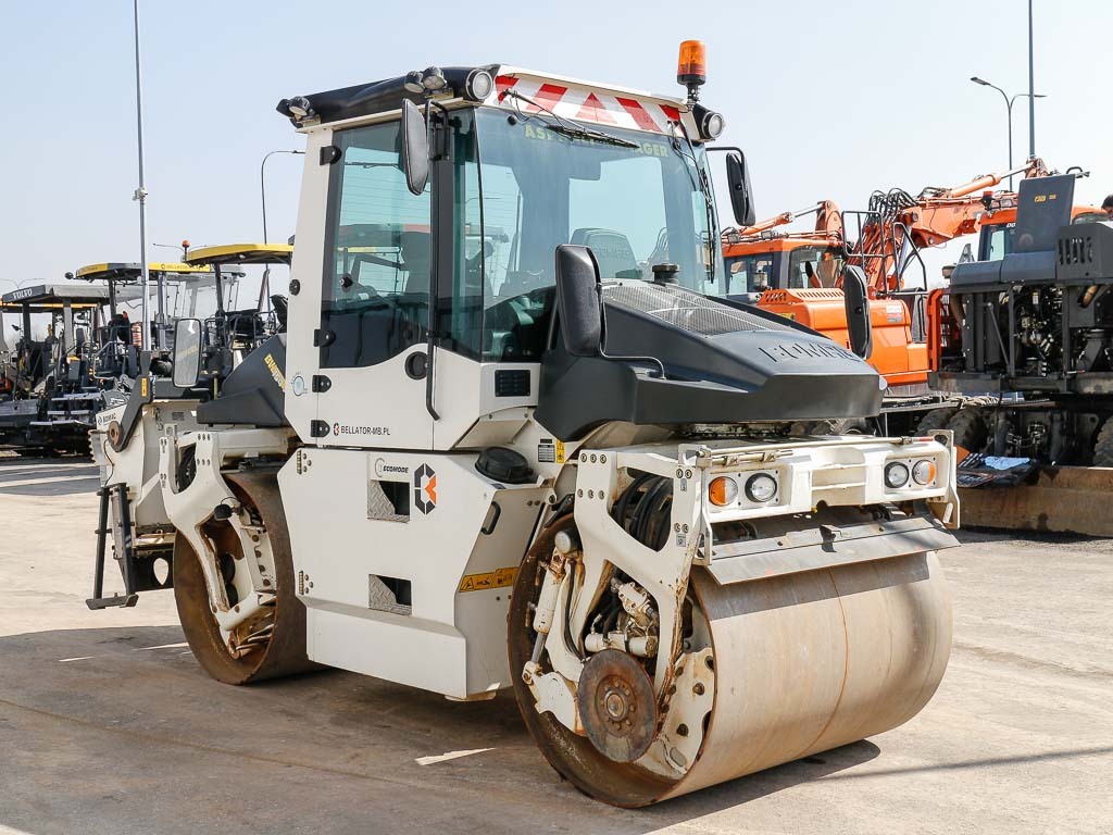 BOMAG BW 154 AP-4i AM - Cilindru compactor pentru asfalt: Foto 4 BOMAG BW 154 AP-4i AM - Cilindru compactor pentru asfalt: Foto 4