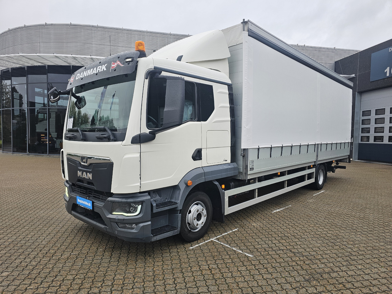 MAN TGL 12.250 - Camion cu prelată: Foto 1 MAN TGL 12.250 - Camion cu prelată: Foto 1