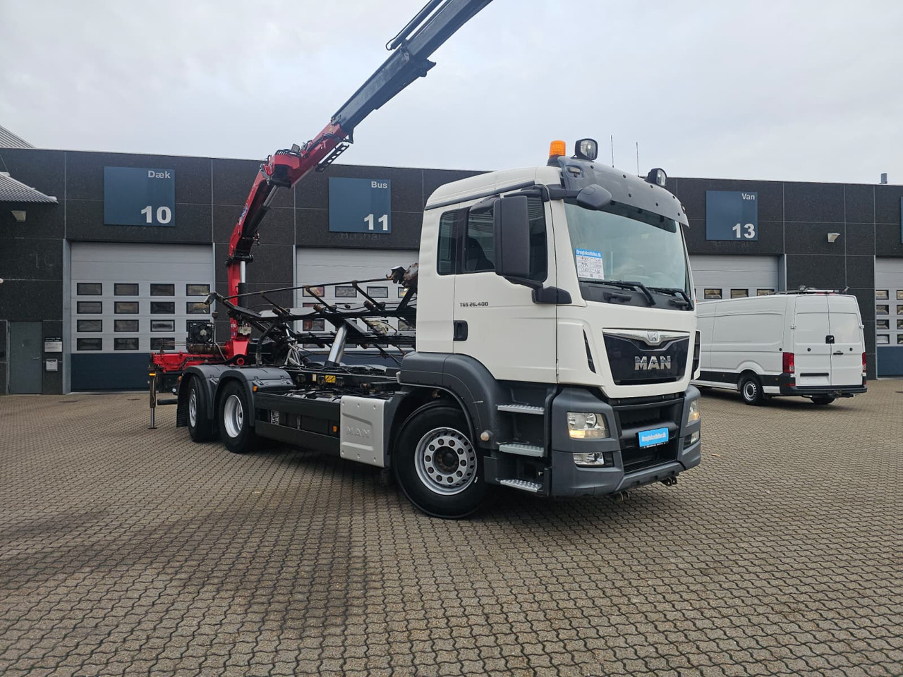 MAN TGS 26.400 6X2-4 - Camion transport containere/ Swap body, Camion cu macara: Foto 3 MAN TGS 26.400 6X2-4 - Camion transport containere/ Swap body, Camion cu macara: Foto 3