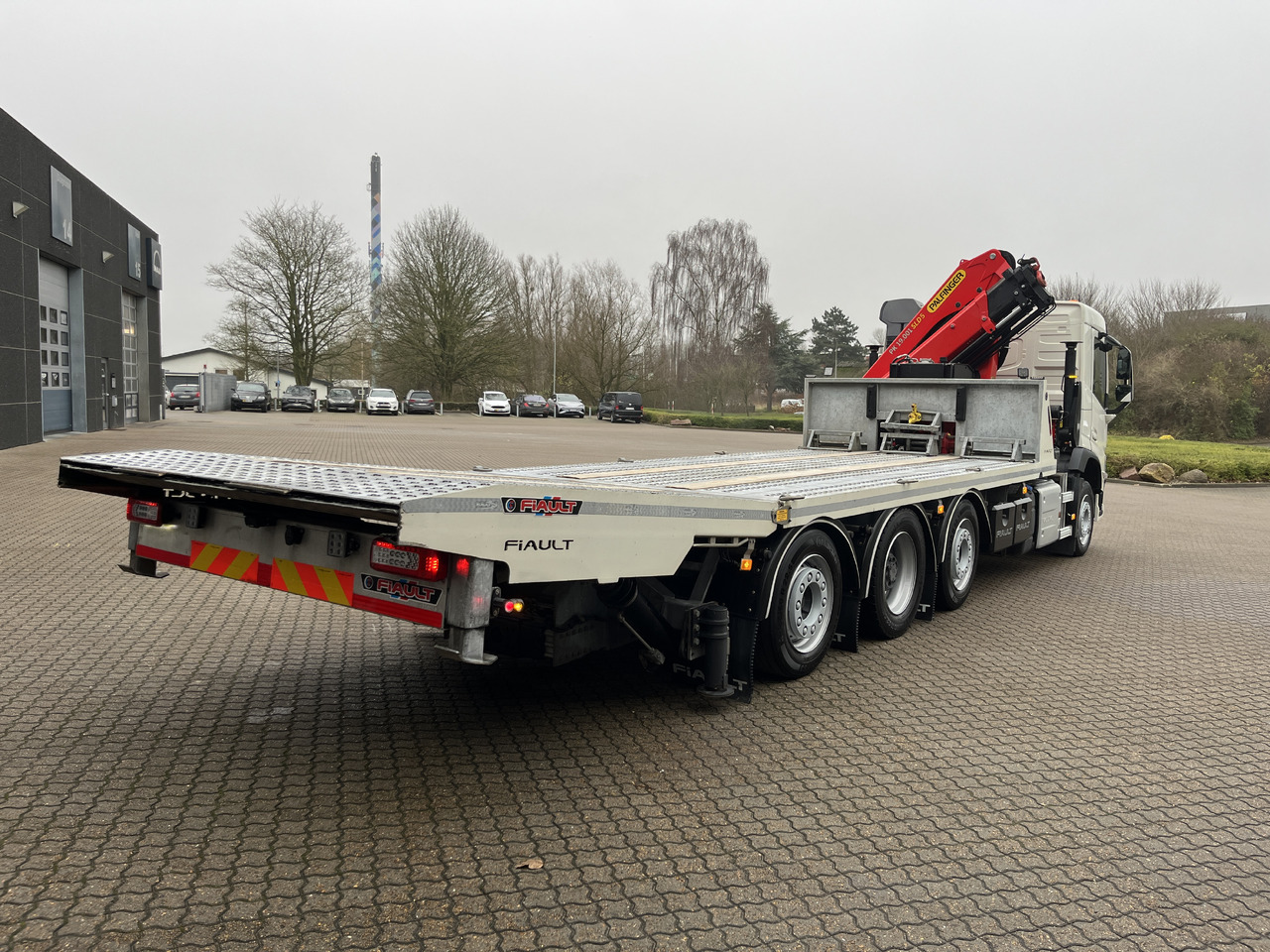 Volvo FM500 - Camion transport auto, Camion cu macara: Foto 5 Volvo FM500 - Camion transport auto, Camion cu macara: Foto 5