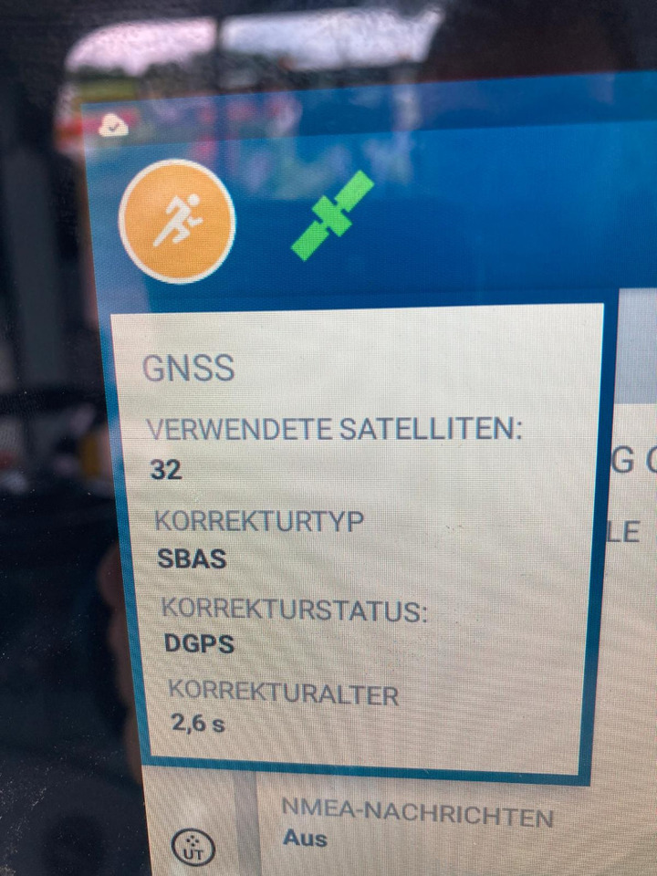 CLAAS Axion 830 CMATIC - Tractor agricol: Foto 4 CLAAS Axion 830 CMATIC - Tractor agricol: Foto 4