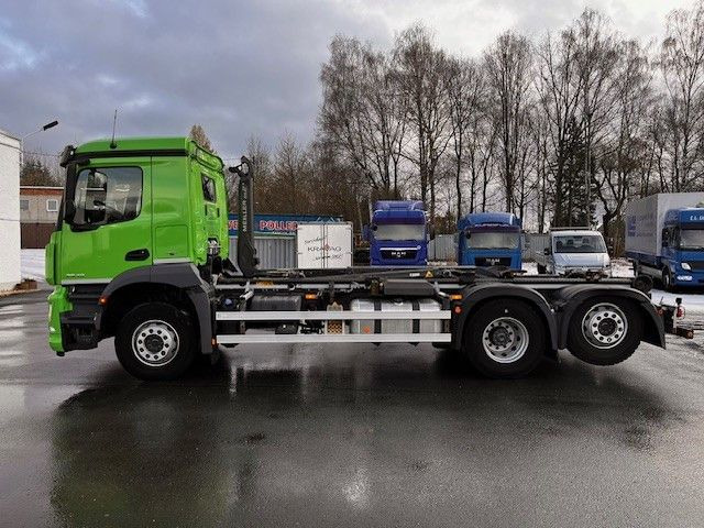 Mercedes-Benz Arocs 2643 Mit Meiller Abrollkipper Top - Camion cu cârlig: Foto 4 Mercedes-Benz Arocs 2643 Mit Meiller Abrollkipper Top - Camion cu cârlig: Foto 4
