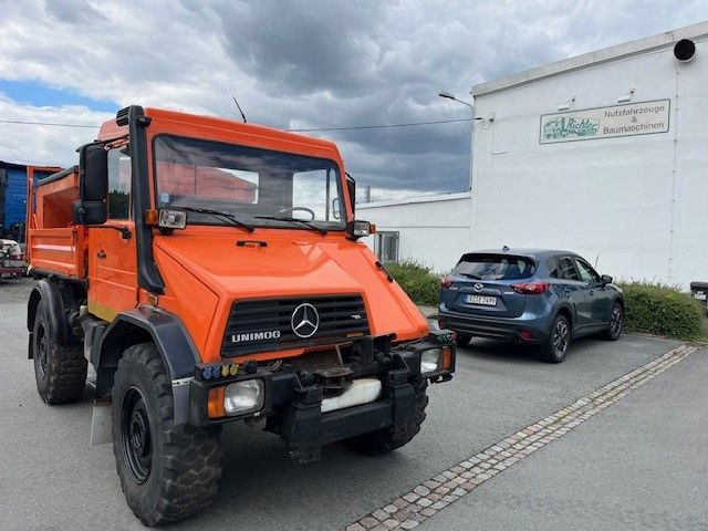 Mercedes-Benz Unimog 418/10 Winterdienst2000 - Camion basculantă: Foto 5 Mercedes-Benz Unimog 418/10 Winterdienst2000 - Camion basculantă: Foto 5