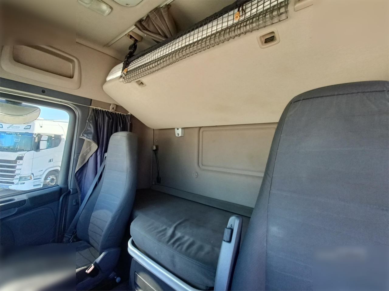 SCANIA R490 - Cap tractor: Foto 5 SCANIA R490 - Cap tractor: Foto 5