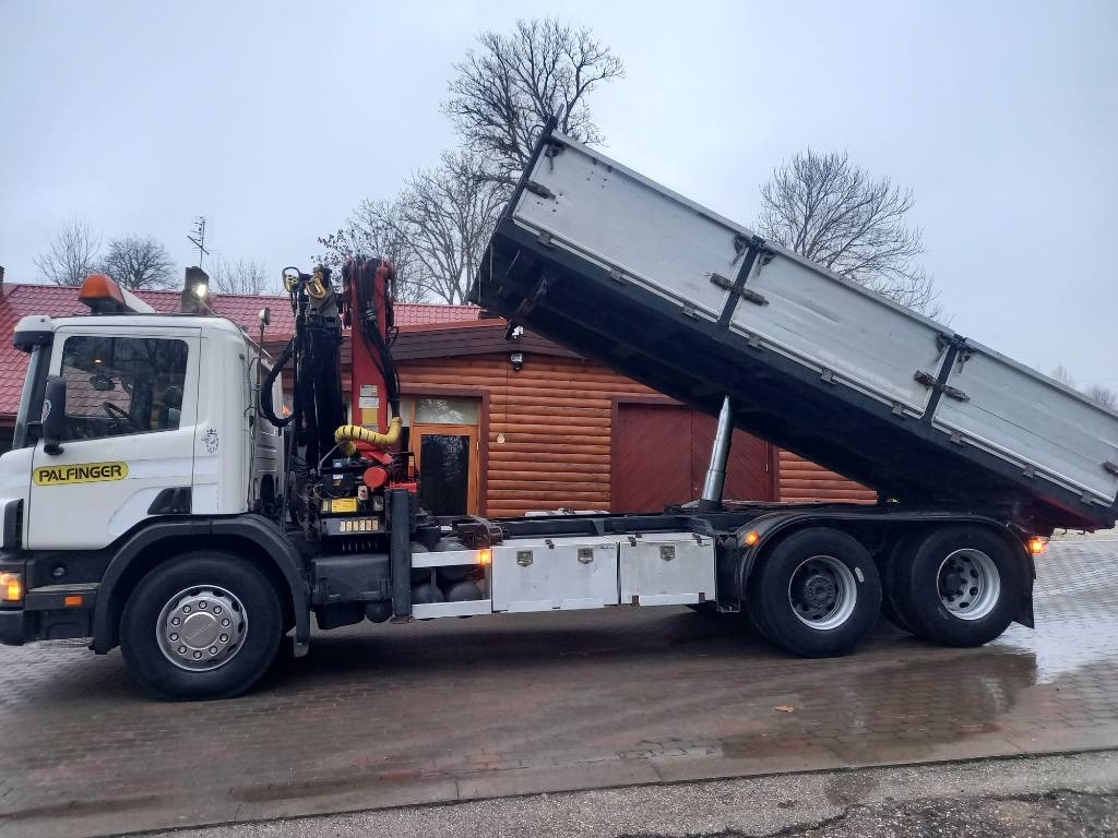 Scania P 124 GB, 400, 6x2x4 DRIVE ROLLERS, TIPPER-CRANE - Camion basculantă: Foto 3 Scania P 124 GB, 400, 6x2x4 DRIVE ROLLERS, TIPPER-CRANE - Camion basculantă: Foto 3