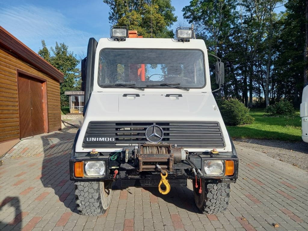 Unimog UNIMOG 4X4 - Camion cu macara: Foto 5 Unimog UNIMOG 4X4 - Camion cu macara: Foto 5