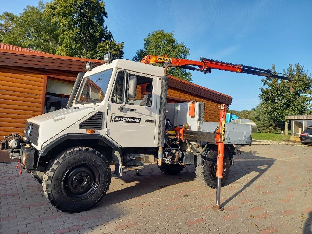 Unimog UNIMOG 4X4 - Camion cu macara: Foto 2 Unimog UNIMOG 4X4 - Camion cu macara: Foto 2