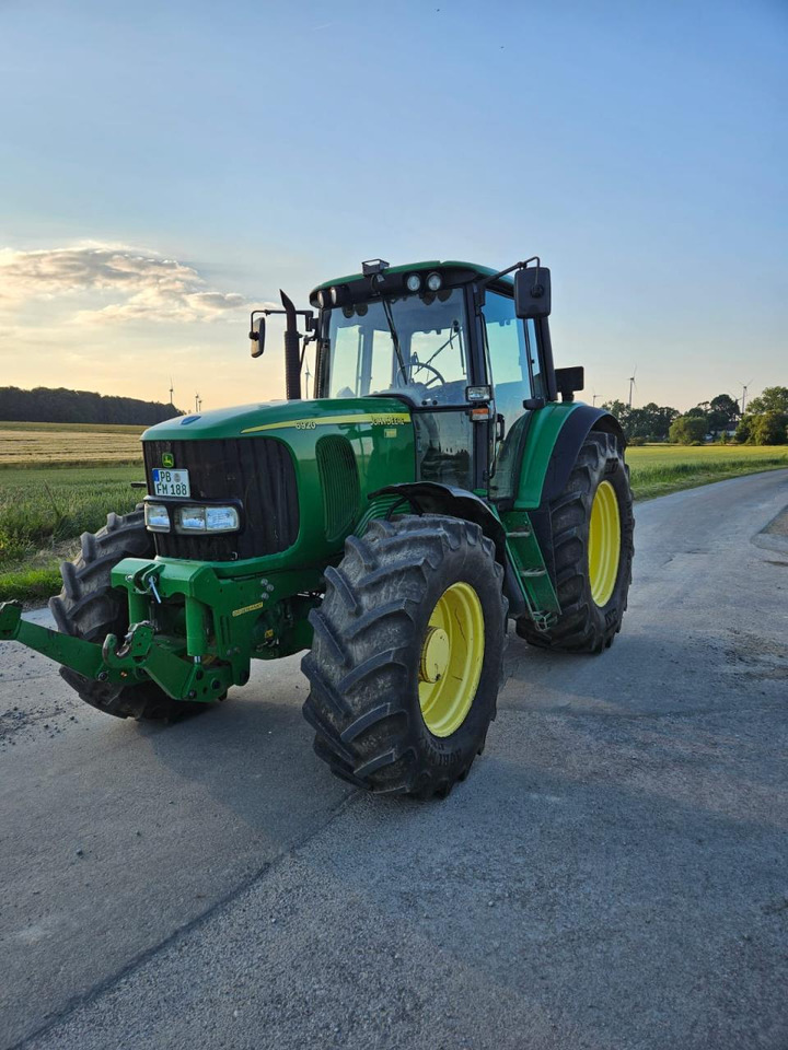 John Deere 6920 - Tractor agricol: Foto 1 John Deere 6920 - Tractor agricol: Foto 1