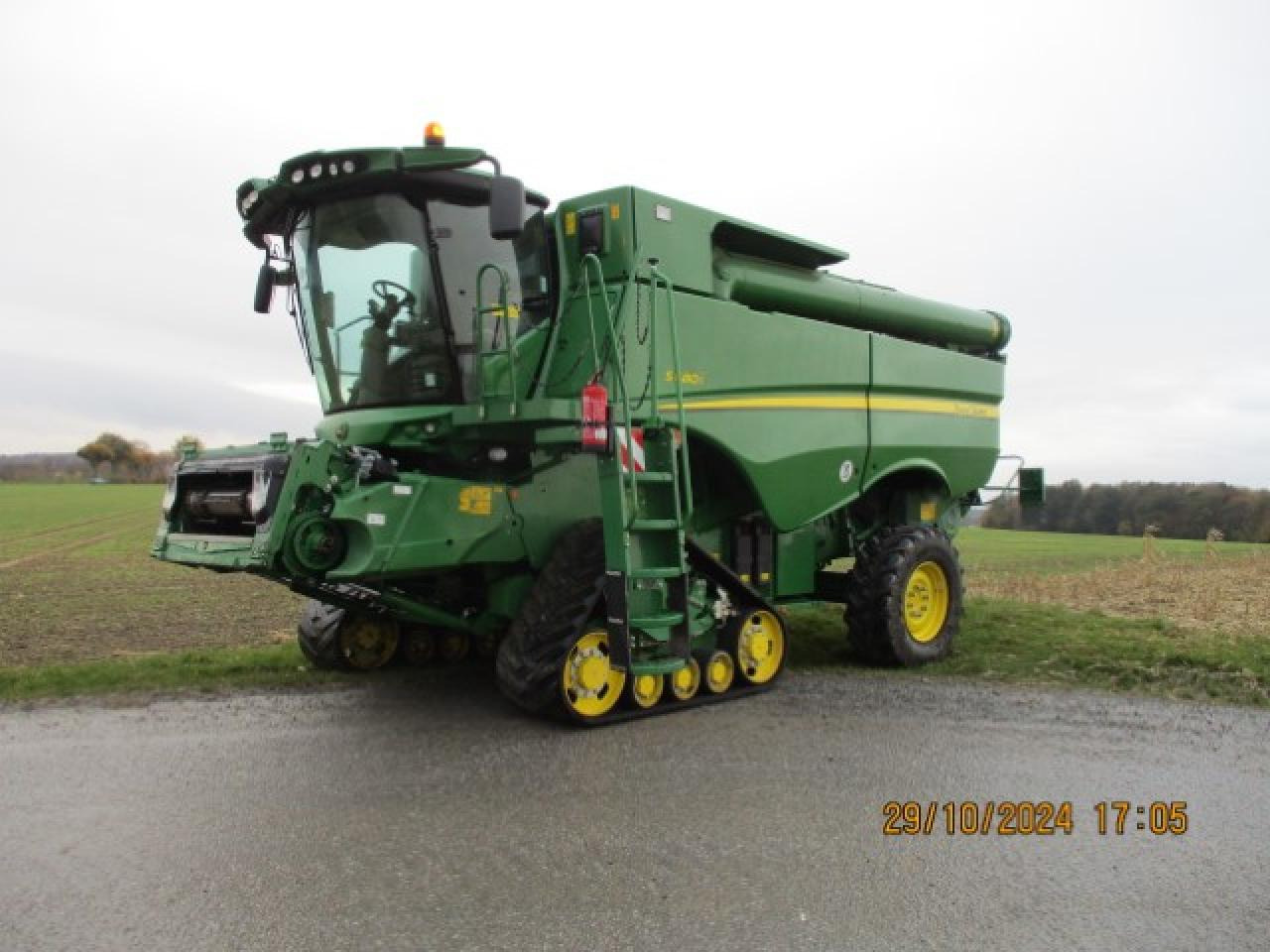 John Deere s680I - Combină de recoltat cereale: Foto 3 John Deere s680I - Combină de recoltat cereale: Foto 3