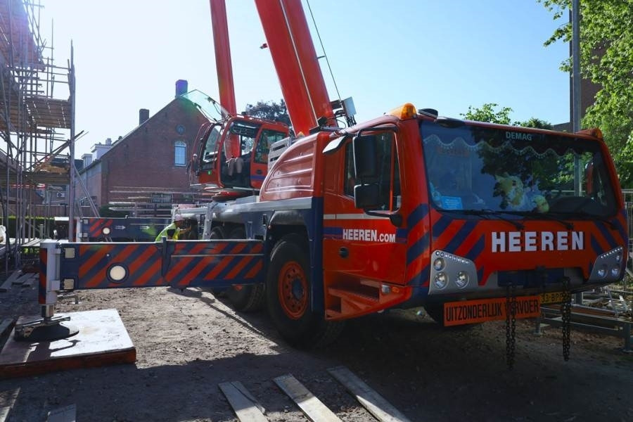 Demag AC220-5 Dutch Registration, 10x6x10, 220t Ca - Macara tot teren: Foto 1 Demag AC220-5 Dutch Registration, 10x6x10, 220t Ca - Macara tot teren: Foto 1