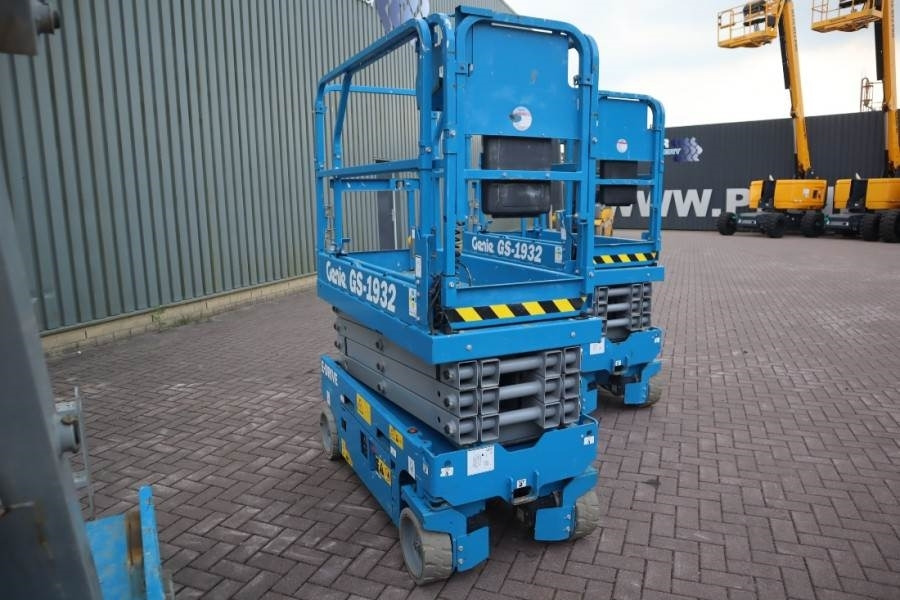 Genie GS1932 E-Drive Several In Stock, 8m Working Height - Platforma foarfeca: Foto 2 Genie GS1932 E-Drive Several In Stock, 8m Working Height - Platforma foarfeca: Foto 2