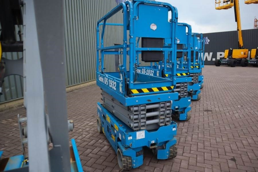 Genie GS1932 E-Drive Several In Stock, 8m Working Height - Platforma foarfeca: Foto 4 Genie GS1932 E-Drive Several In Stock, 8m Working Height - Platforma foarfeca: Foto 4