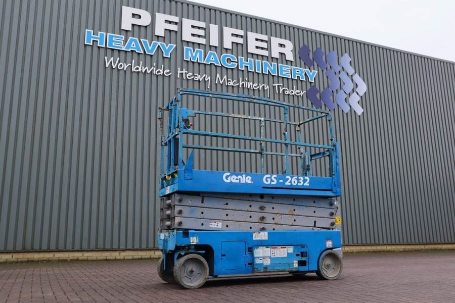 Genie GS2632 Electric, Working Height 10m, 227kg Capacit - Platforma foarfeca: Foto 1 Genie GS2632 Electric, Working Height 10m, 227kg Capacit - Platforma foarfeca: Foto 1