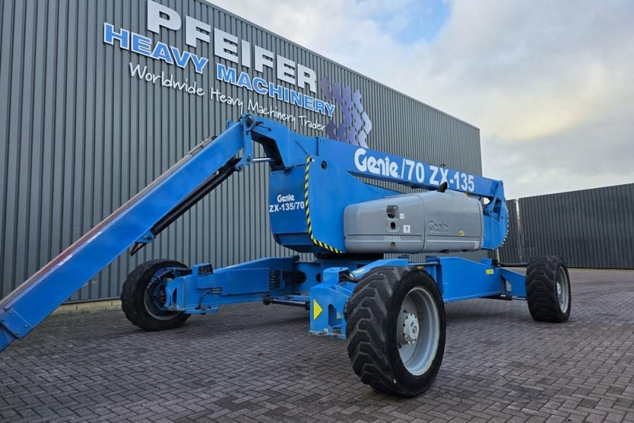 Genie ZX135/70 Diesel, 4x4x4 Drive, 43m Lifting Height, - Nacela articulata: Foto 2 Genie ZX135/70 Diesel, 4x4x4 Drive, 43m Lifting Height, - Nacela articulata: Foto 2