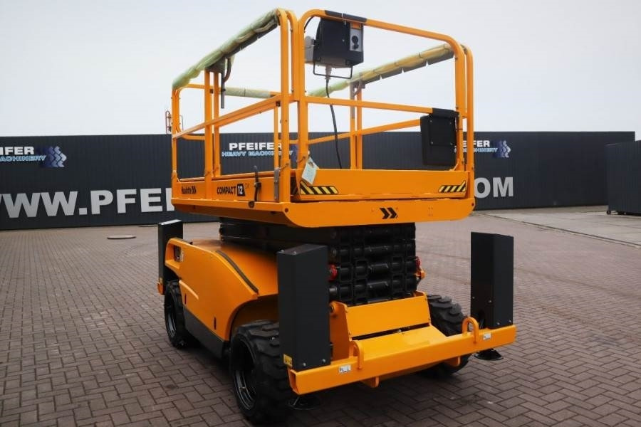 Haulotte Compact 12DX Valid Inspection, *Guarantee! Diesel, - Platforma foarfeca: Foto 2 Haulotte Compact 12DX Valid Inspection, *Guarantee! Diesel, - Platforma foarfeca: Foto 2