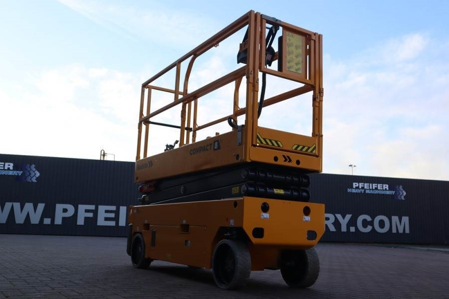 Haulotte Compact 8N Valid inspection, *Guarantee! 8m Workin - Platforma foarfeca: Foto 5 Haulotte Compact 8N Valid inspection, *Guarantee! 8m Workin - Platforma foarfeca: Foto 5