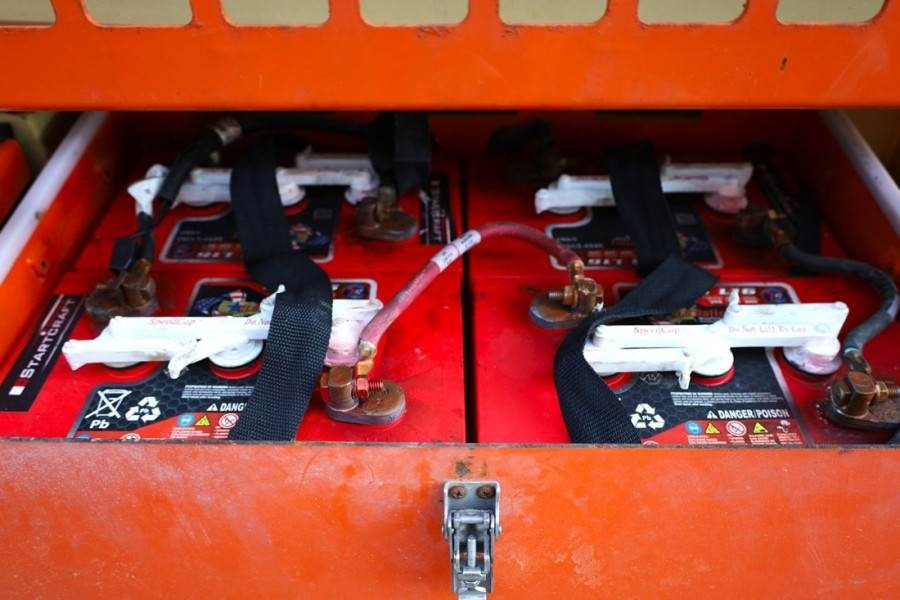 Platforma foarfeca JLG M4069 Hybrid, 14.2m Working Height, 360kg Capacity: Foto 13 Platforma foarfeca JLG M4069 Hybrid, 14.2m Working Height, 360kg Capacity: Foto 13