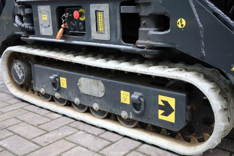 Macara pe senile Jekko SPX532CL2 Electric, Remote Controlled, 17.3m Lifti: Foto 14 Macara pe senile Jekko SPX532CL2 Electric, Remote Controlled, 17.3m Lifti: Foto 14