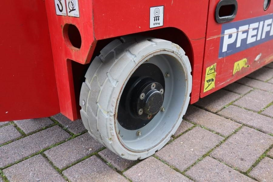 Magni ES0807E Available Directly From Stock, Electric, 7 - Platforma foarfeca: Foto 4 Magni ES0807E Available Directly From Stock, Electric, 7 - Platforma foarfeca: Foto 4