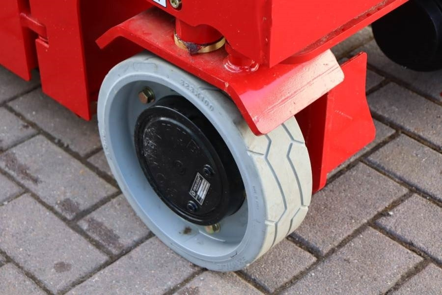 Magni ES0807EP New And Available Directly From Stock, El - Platforma foarfeca: Foto 3 Magni ES0807EP New And Available Directly From Stock, El - Platforma foarfeca: Foto 3