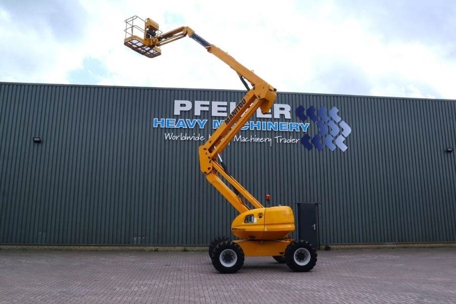 Manitou 160ATJ Diesel, 4x4x4 Drive, 16m Working Height, 8. - Nacela articulata: Foto 3 Manitou 160ATJ Diesel, 4x4x4 Drive, 16m Working Height, 8. - Nacela articulata: Foto 3