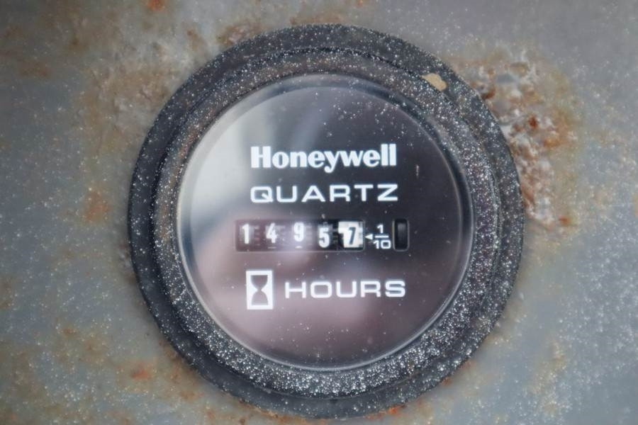 SkyJack SJ6826 Diesel, 4x4 Drive, 10m Working Height, 567k - Platforma foarfeca: Foto 5 SkyJack SJ6826 Diesel, 4x4 Drive, 10m Working Height, 567k - Platforma foarfeca: Foto 5