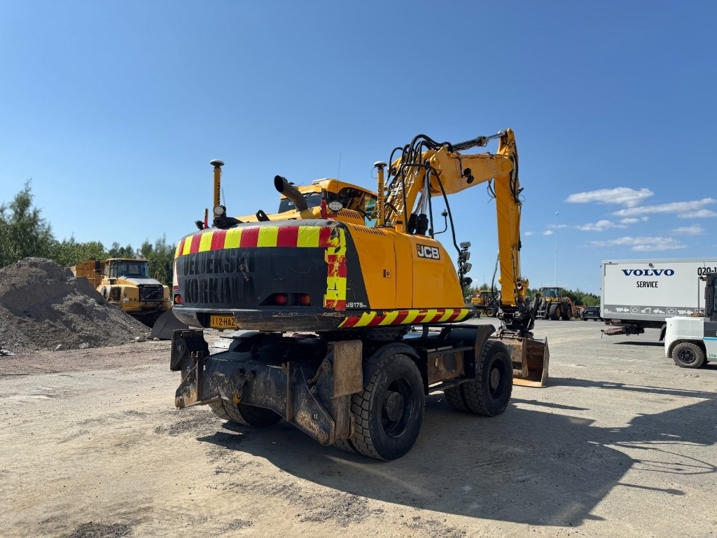 JCB 175 - Excavator pe roţi: Foto 2 JCB 175 - Excavator pe roţi: Foto 2