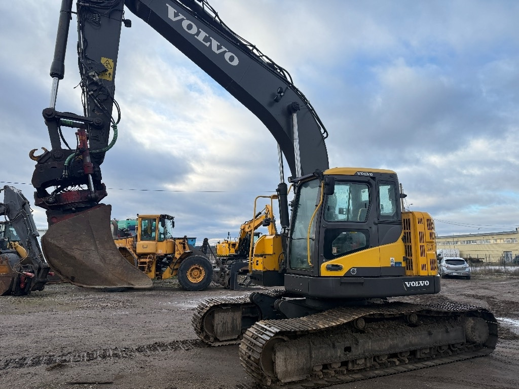 Volvo ECR 235 - Excavator pe şenile: Foto 3 Volvo ECR 235 - Excavator pe şenile: Foto 3