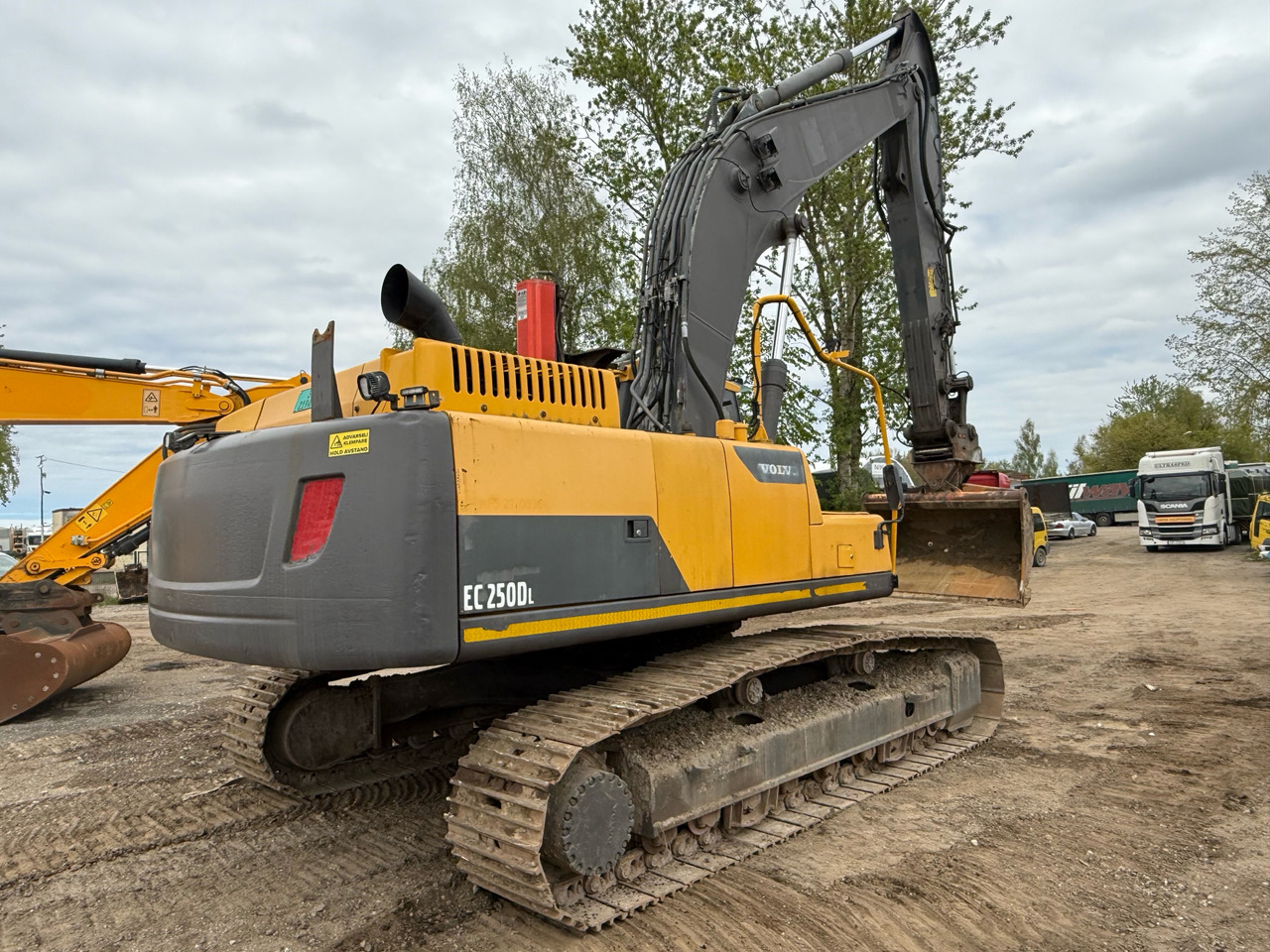 Volvo 250d - Excavator pe şenile: Foto 4 Volvo 250d - Excavator pe şenile: Foto 4