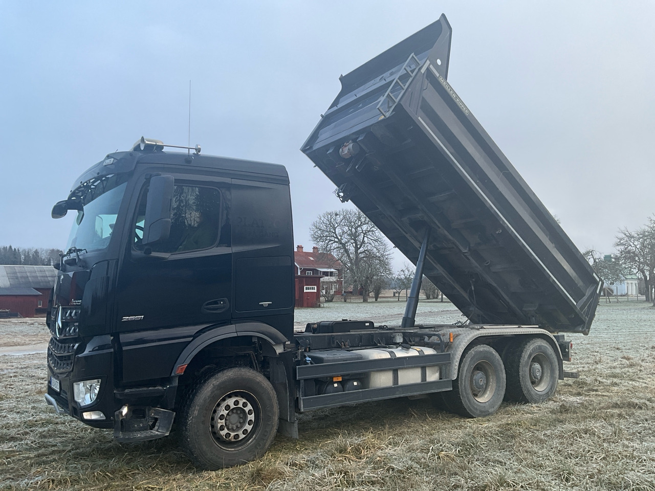 Mercedes-Benz Arocs - Camion: Foto 1 Mercedes-Benz Arocs - Camion: Foto 1