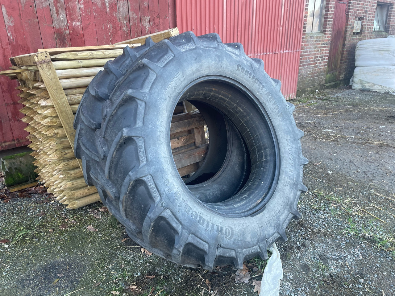 Continental Contract AC70 T - Anvelopă pentru Utilaje agricole: Foto 1 Continental Contract AC70 T - Anvelopă pentru Utilaje agricole: Foto 1