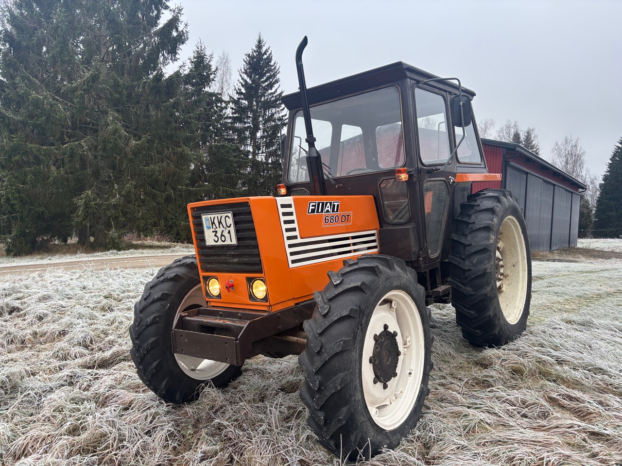 Fiat 680 DT - Tractor agricol: Foto 1 Fiat 680 DT - Tractor agricol: Foto 1