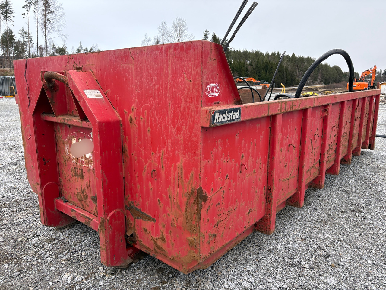 Rackstad - Container abroll: Foto 1 Rackstad - Container abroll: Foto 1
