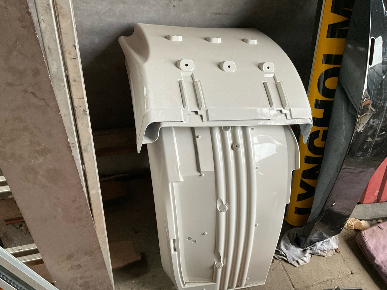 Scania Breda modellen - Aripă pentru Camion: Foto 1 Scania Breda modellen - Aripă pentru Camion: Foto 1