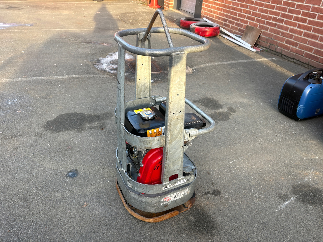 Swepac FR85 - Placă compactoare: Foto 1 Swepac FR85 - Placă compactoare: Foto 1