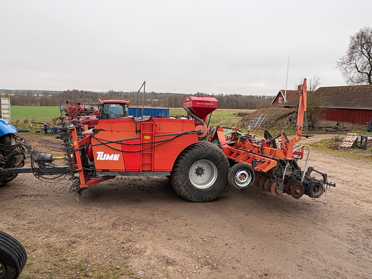 Tume HKL 6001 - Maşină agricole pentru semanat: Foto 1 Tume HKL 6001 - Maşină agricole pentru semanat: Foto 1