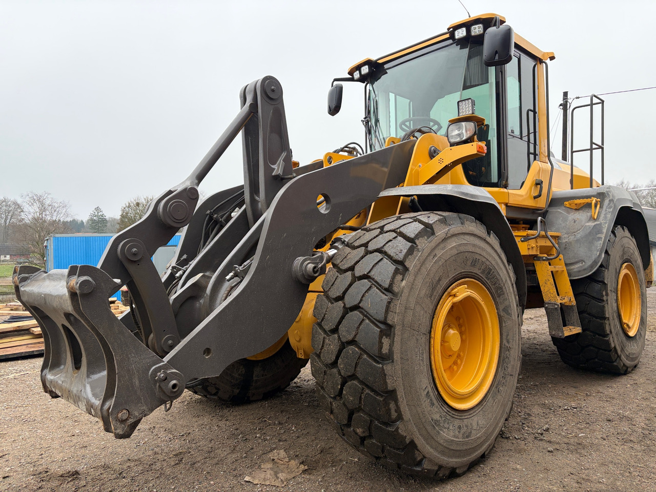 Volvo L110H - Încărcător frontal pe pneuri: Foto 1 Volvo L110H - Încărcător frontal pe pneuri: Foto 1