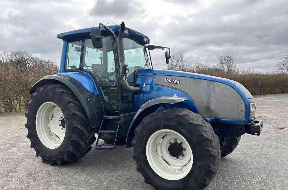 Valtra T130 trekker - Tractor agricol: Foto 4 Valtra T130 trekker - Tractor agricol: Foto 4