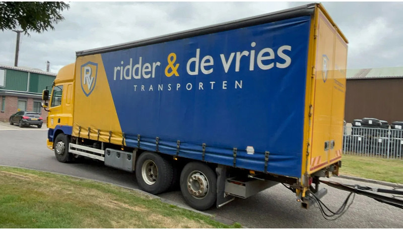 DAF CF 85.410 Schuifzijlen wagen 6x2 Daf CF85 - Camion furgon: Foto 4 DAF CF 85.410 Schuifzijlen wagen 6x2 Daf CF85 - Camion furgon: Foto 4