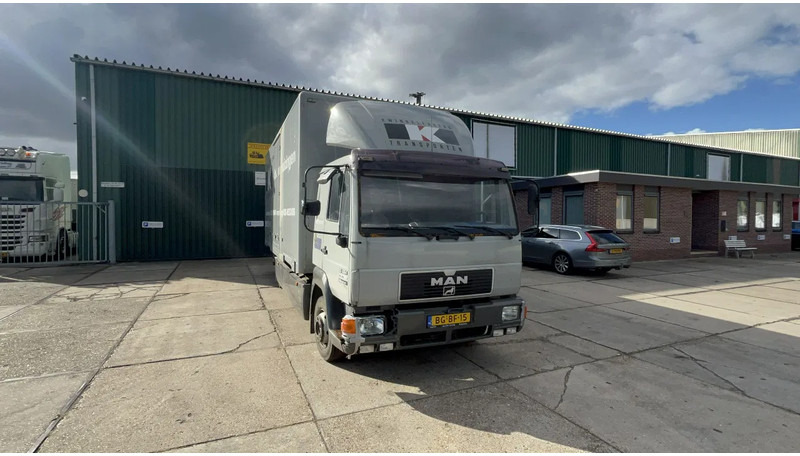 MAN 12.224 MAN 12.224 Afzet bak - Camion furgon: Foto 4 MAN 12.224 MAN 12.224 Afzet bak - Camion furgon: Foto 4
