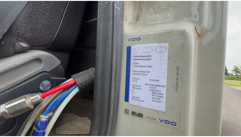 MAN 26.464 F2000 MAN 26.460 - Camion basculantă: Foto 3 MAN 26.464 F2000 MAN 26.460 - Camion basculantă: Foto 3