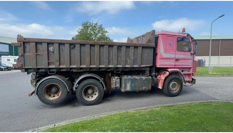 Scania P113-360 scania 113 6X2 Boogielift reversed KIPPER - Camion basculantă: Foto 3 Scania P113-360 scania 113 6X2 Boogielift reversed KIPPER - Camion basculantă: Foto 3