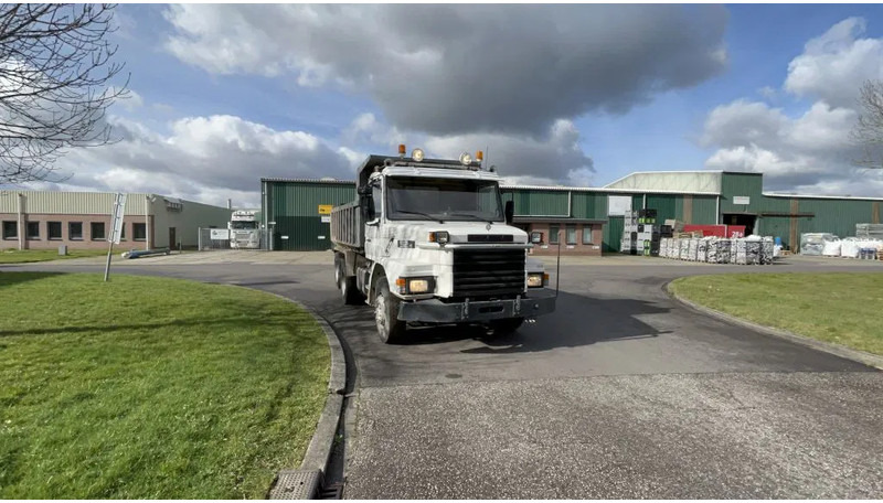 Scania T92 Scania 6x2 Torpedo 92 H Kipper - Camion basculantă: Foto 4 Scania T92 Scania 6x2 Torpedo 92 H Kipper - Camion basculantă: Foto 4