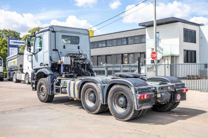 Mercedes AROCS 2648 LS - 6x4 - Cap tractor: Foto 4 Mercedes AROCS 2648 LS - 6x4 - Cap tractor: Foto 4