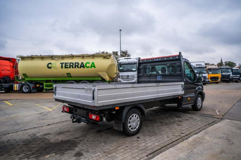 Ford TRANSIT 2.0 TDCI - Autoutilitară cu platformă: Foto 4 Ford TRANSIT 2.0 TDCI - Autoutilitară cu platformă: Foto 4