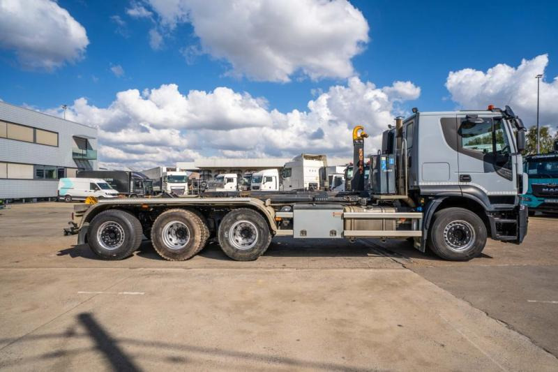 Iveco X-WAY 460 - Camion cu cârlig: Foto 3 Iveco X-WAY 460 - Camion cu cârlig: Foto 3