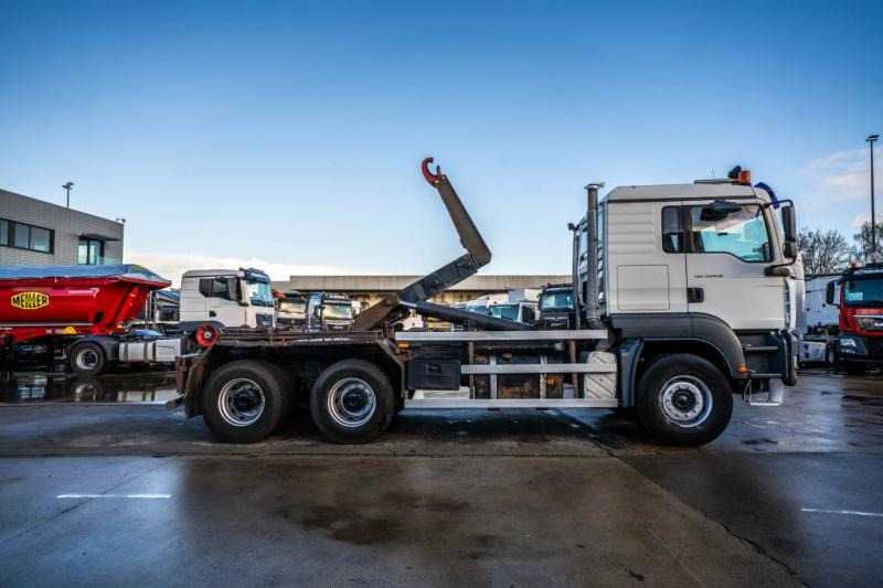 MAN TGA 33.430 BB - Camion cu cârlig: Foto 3 MAN TGA 33.430 BB - Camion cu cârlig: Foto 3
