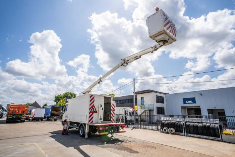 MAN TGL 12.180 BB - COMET 151 TAL - Camion cu nacela: Foto 5 MAN TGL 12.180 BB - COMET 151 TAL - Camion cu nacela: Foto 5