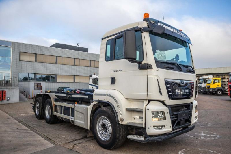 MAN TGS 26.430-6x2-4 BL (New Tires) - Camion cu cârlig: Foto 2 MAN TGS 26.430-6x2-4 BL (New Tires) - Camion cu cârlig: Foto 2